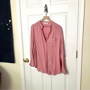 ✧･ﾟrose pink button down shirt